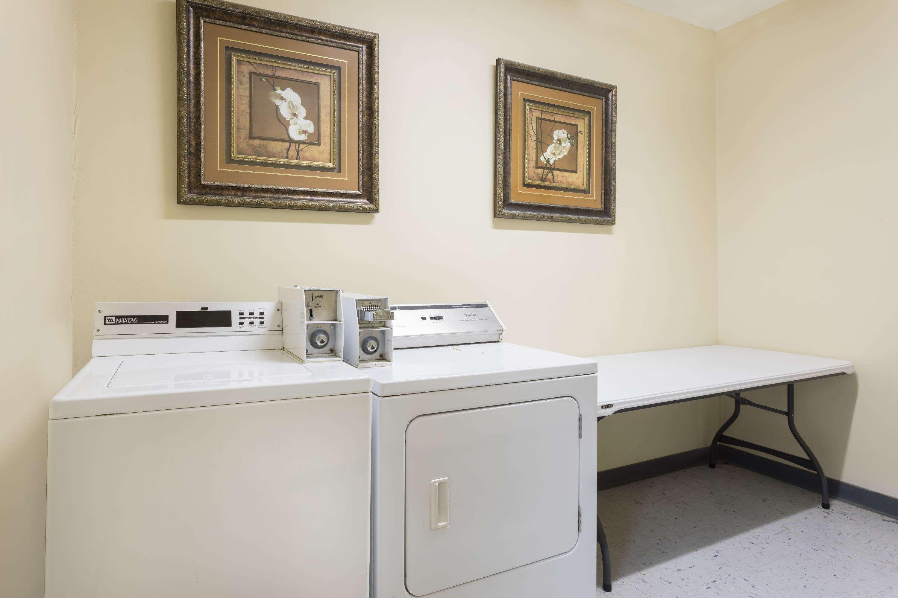 במוטל Super 8 By Wyndham Duson Lafayette West Area מראה חיצוני תמונה